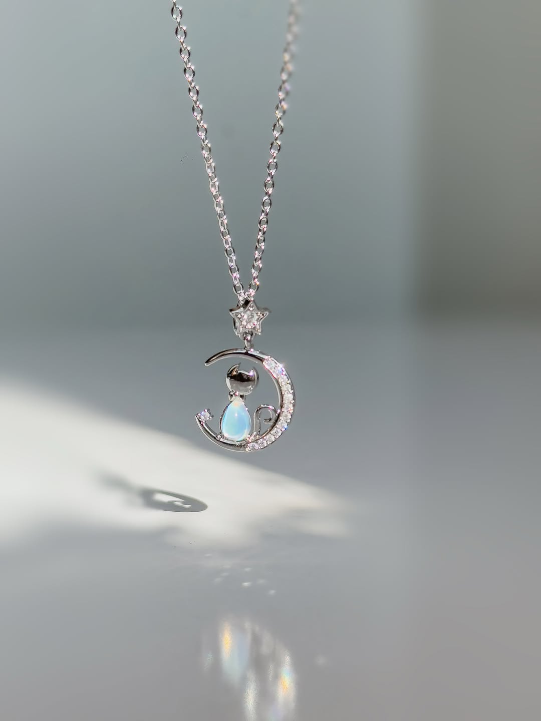 گردنبند پیشی
